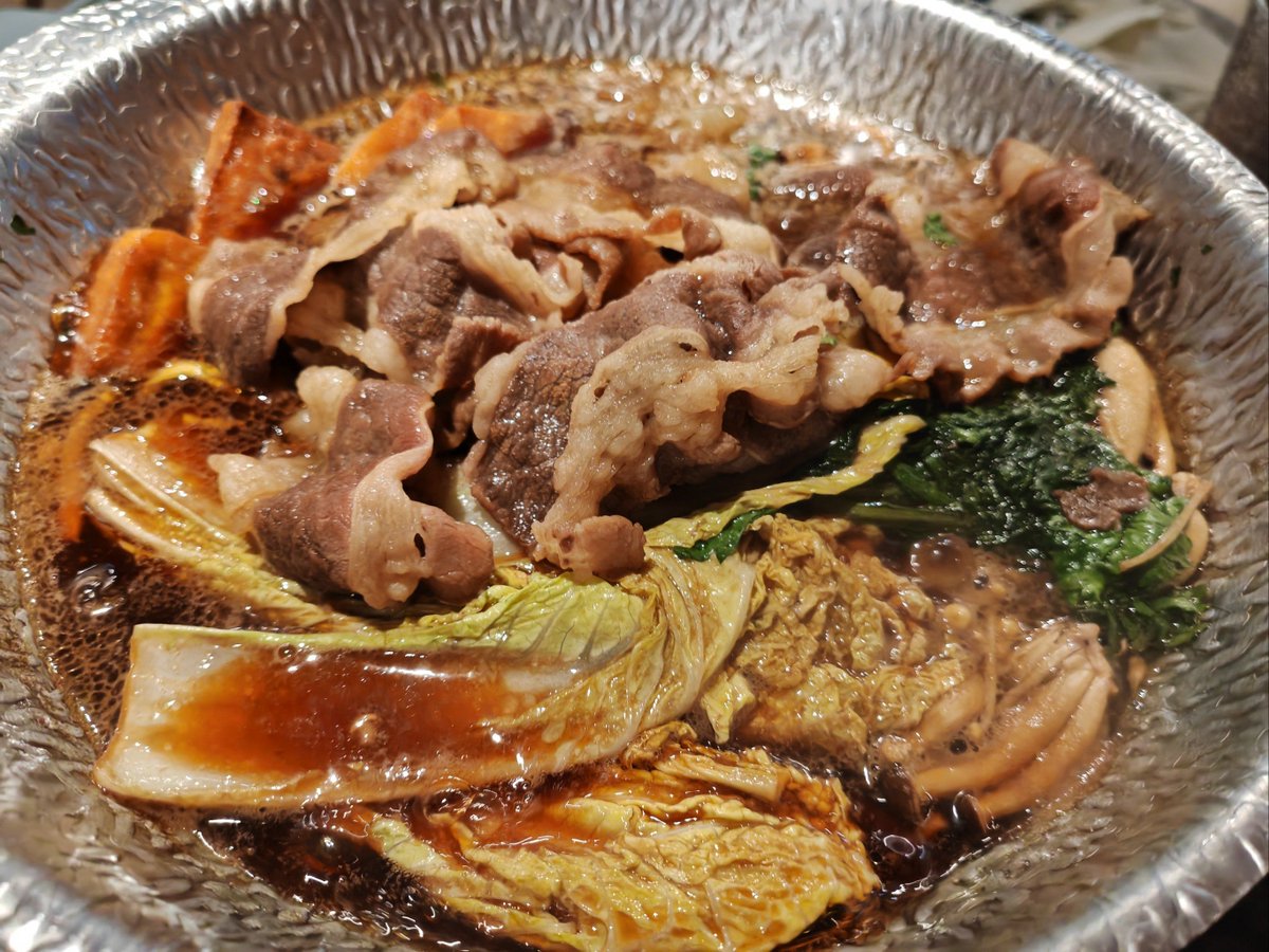 ppratikshapawar's tweet photo. Late night bite hits different—steaming miso soup, grilled eel, and warm rice to chase the dark chill. https://t.co/88XTJAwyac