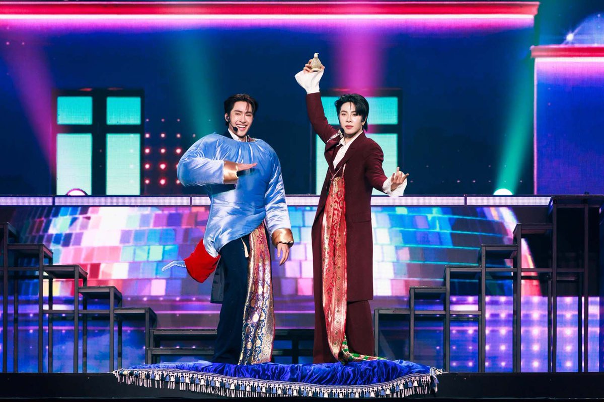 ParkkengChannel's tweet photo. ไม่เคยแผ่ว “เอิร์ท-มิกซ์” ใส่สุดเสิร์ฟความสุข 2 วันเต็มอิ่ม ในงาน “FEEL FAN FUN PARTY CONCERT” 

#FFFPartyConcert2026D1
#FFFPartyConcert2026D2
#FFFPartyConcert2026
#EarthPirapat #mixxiw https://t.co/oIdHDrRYms