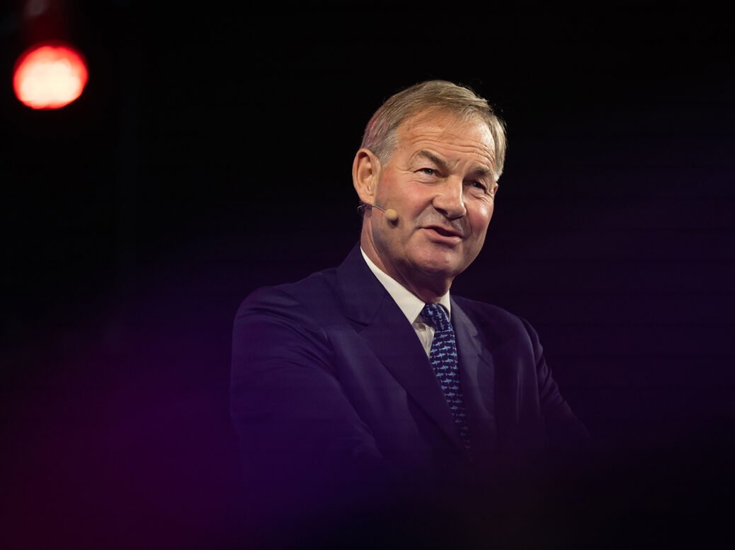 patriotismbrit's tweet photo. I will vote for Rupert Lowe.

I believe he is the right man for Number 10. He could be the most straight-talking Prime Minister this country has ever known. He says what he means, stands by his principles, and puts Britain first.

I believe he would secure our borders, stop the boats, protect our families and our children, lower taxes, and fight for the working class.

Stand with Restore. Stand with Rupert Lowe. 🇬🇧

Will you vote for him too?