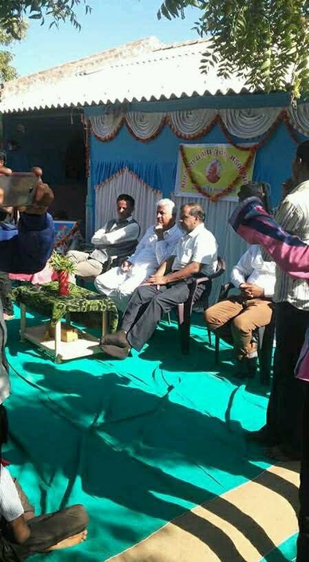 chetanijoshi's tweet photo. માનનીય વસંતભાઈ પુરોહિત 
પ્રમુખ જિલ્લા પંચાયત, બનાસકાંઠા 
રાષ્ટ્રીય સ્વયંસેવક સંઘના અદના કાર્યકર્તા, બનાસકાંઠા જીલ્લા ભાજપમાં અનેક જવાબદારી નિભાવનાર, પૂર્વ જિલ્લા ભાજપના ઉપાધ્યક્ષ, આદરણીય વસંતભાઈ પુરોહિતને જન્મદિવસની ખૂબ ખૂબ શુભકામના પાઠવું છું.
@VasantbhaiBJP https://t.co/7vgvlbkyoH
