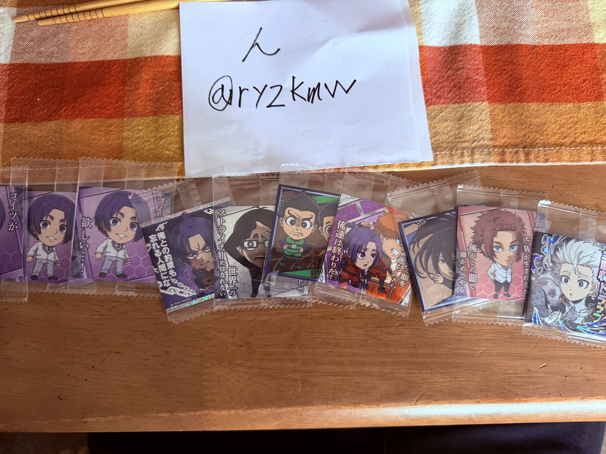 ryzkmw's tweet photo. 【交換】ブルーロック ブルロ にふぉるめーしょん ウエハース シール  交換

譲▷写真1

求▶画像2

コンプも目的で交換したいです。
ウエハースのシール交換は初心者なので色々教えていただけると嬉しいです。 https://t.co/J45F26IUIk