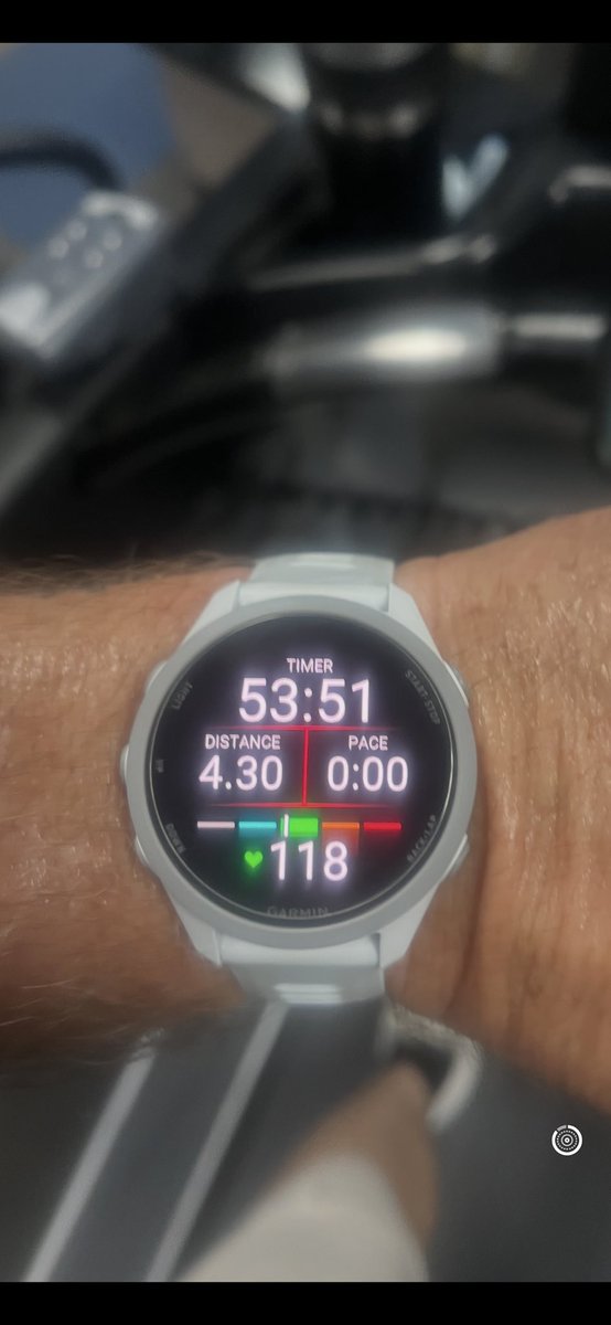 Showtime24x's tweet photo. Running is hard but I’m getting there 💪🏻 https://t.co/Zl7wReXgiQ