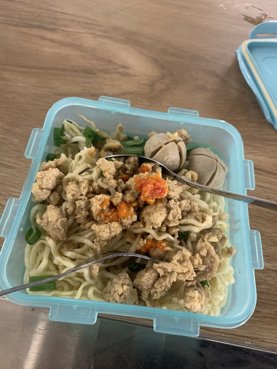 siudinnn's tweet photo. makanan terenak sedunia https://t.co/QABLCaPLyS