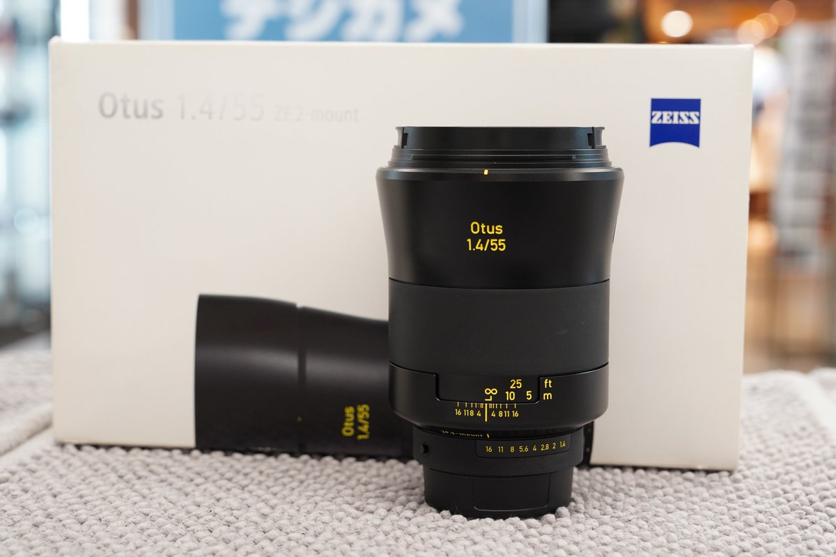 wattmann_cm_sjs's tweet photo. こんにちは🌞
ワットマンカメラ新宿サブナード店です。

Otus 55mm f1.4 ZF.2 が入荷しました📸
妥協のない解像力、ZEISSらしい立体感。
光学系の状態もよく素敵な1本です💛
お持ち頂き、誠にありがとうございます。

グランドオープンは8/1(土)！
皆さまのご来店を心よりお待ちしております📷 https://t.co/ZxxC3FGpVc
