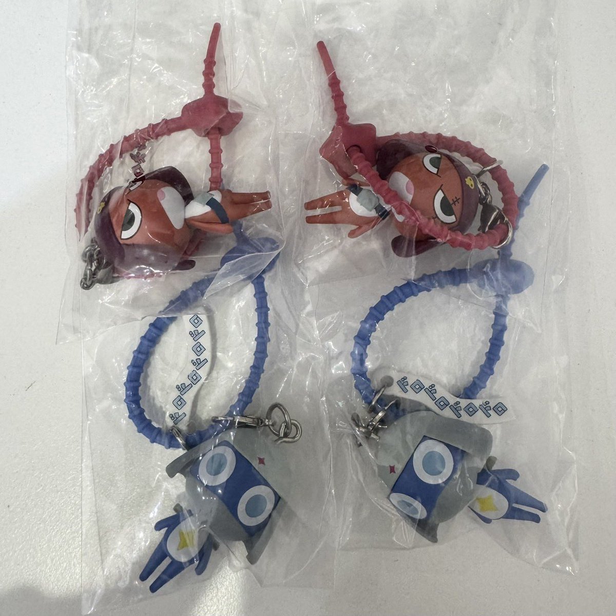 yu_pi113's tweet photo. 【交換】ガチャ ガシャポン ケロロ軍曹 カラフル マルチチャーム

【求】 タママ . ケロロ 1

【譲】ギロロ2 . ドロロ2

＊郵送または名古屋手渡し交換
＊出先の為IDなしDMにてID付き写真送ります
＊まとめての方優先

お気軽にお声かけください https://t.co/bzJeAo77s5