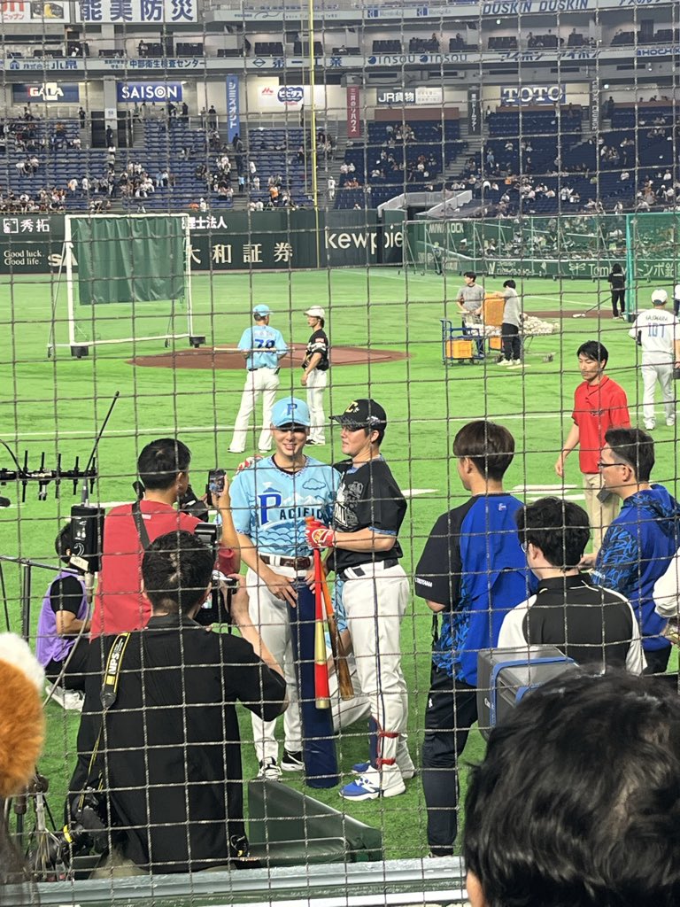 g_6_10's tweet photo. 激神席
リセール出してくれた人ありがとう https://t.co/Ozp9u7XsKQ