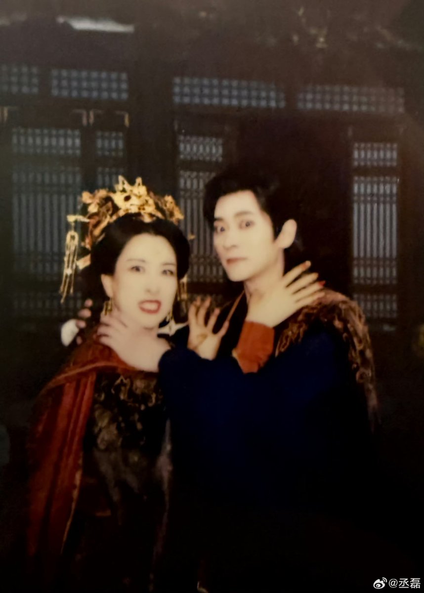 _songsongswl's tweet photo. 팀성하체통 좋다고 말해
우리 다같이 성하체통하고 진지한 대화를 나눠보자

#成何体统 #Howdareyou #성하체통 https://t.co/aLRHTPuPZP