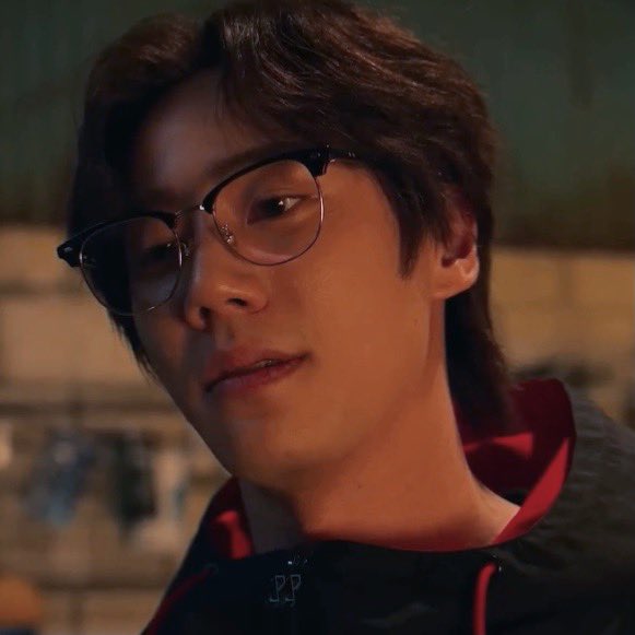 sjsedrabbles's tweet photo. ⌜ SJSE ⌟ ⟜ college au

Seongje likes a thrilling challenge. especially when he’s the charmer and his challenge is a pretty, year 1 college student.  

He’s seen pretty before but NOTHING like this; that face and those sad, puppy eyes. He might just be the prettiest boy. https://t.co/UlSQMYZBXI