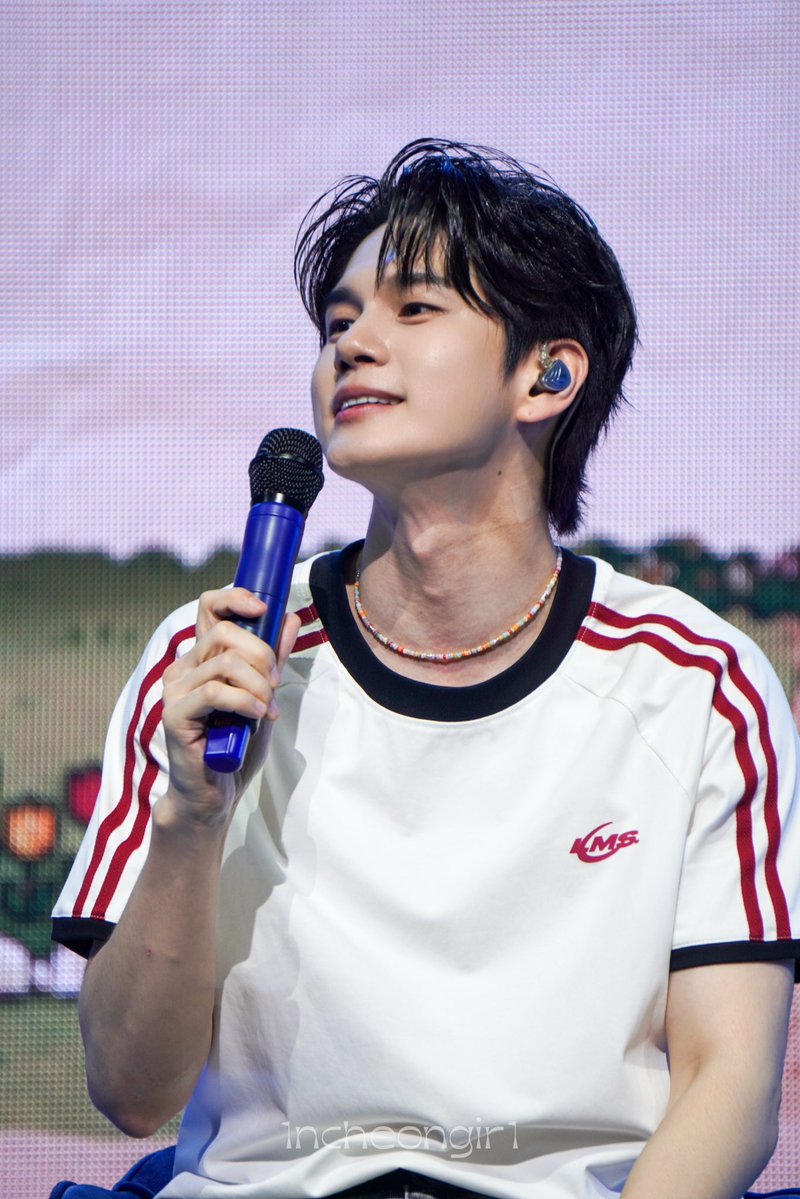 1ncheongir1's tweet photo. 260725 영원한 내 이뿌니😭😭🩵🩵🫰🫰🫰

#옹성우 #ONGSEONGWU https://t.co/0csOtBIrj2