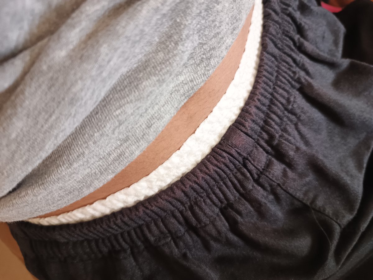 DLBoy_ID's tweet photo. No one will notice and see it, right?🤭

#diaperboys
#tbdl https://t.co/ctViROtfR4