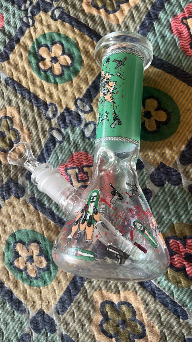 FTfkvk's tweet photo. Mini 小 bong https://t.co/8z7nlSQauN