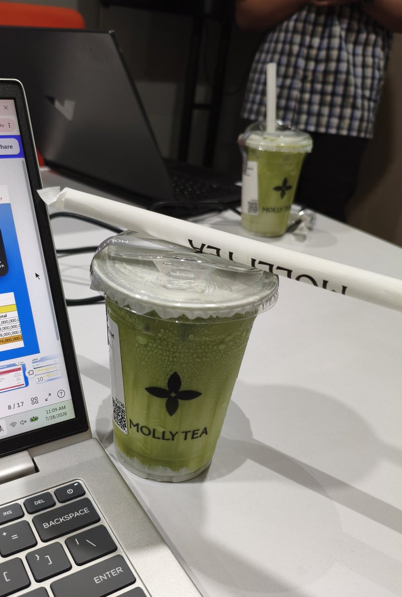 bleedinfire's tweet photo. matcha cheesenya 🤝 https://t.co/hhEFME4YAG