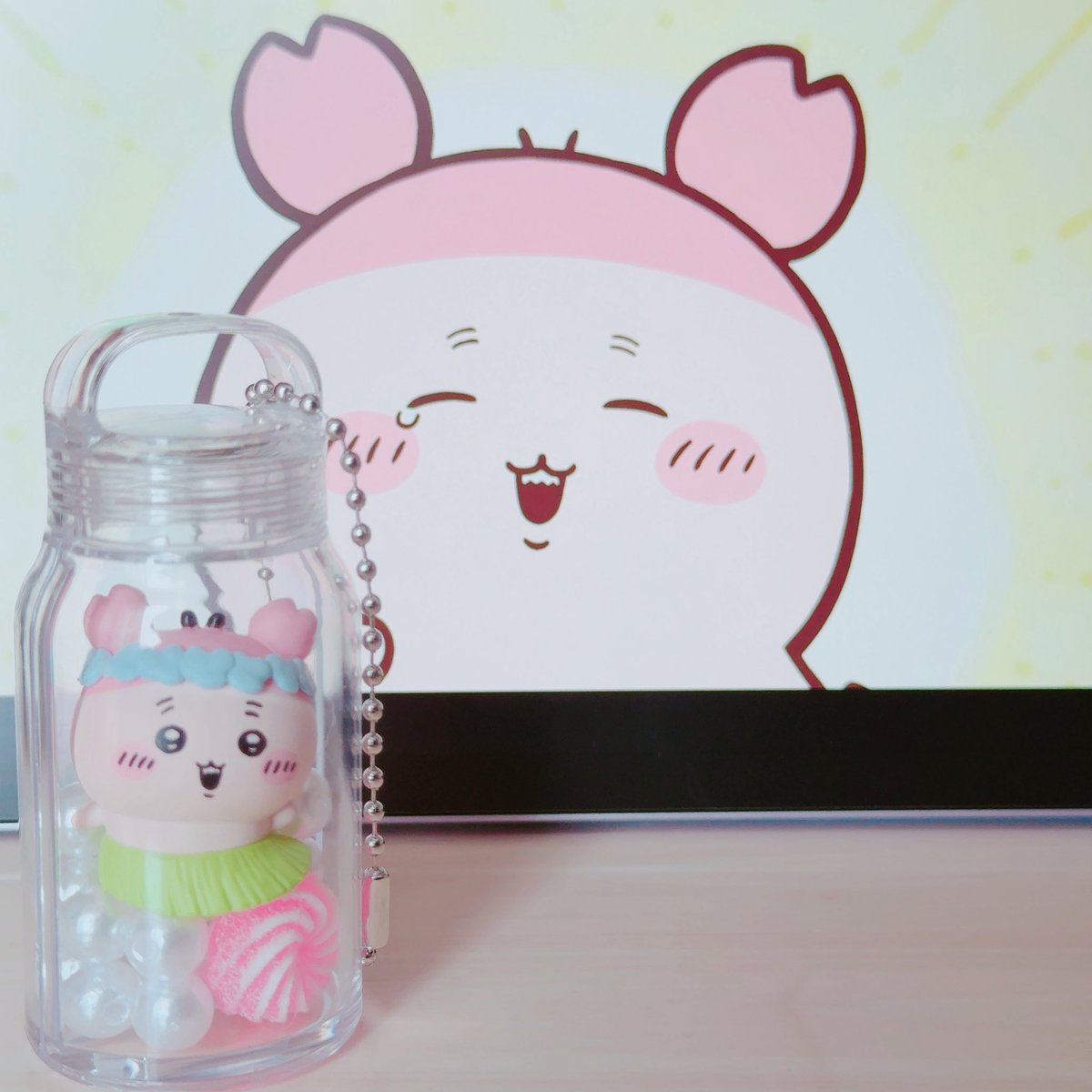 drdrdrmimi's tweet photo. もっと可愛い持ち運び方法がある気がするけど、カニちゃんは今日も可愛い🦀💖
#映画ちいかわ https://t.co/tg9Wx2gpg7