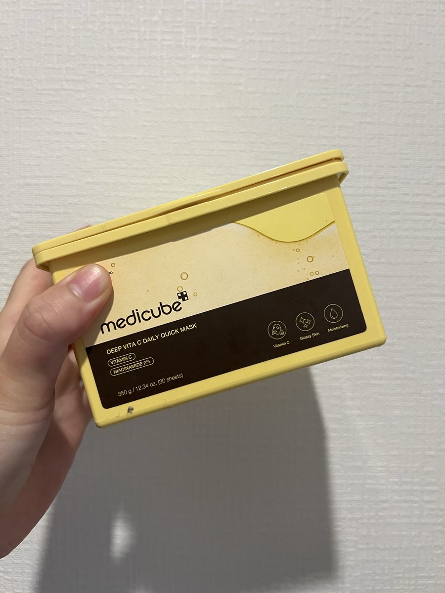 ShuCosme's tweet photo. プリメラのクレンジング使い心地良かったです！ただロムアンドの眉マスカラが落ちづらかった印象。泡立って洗顔まで出来ちゃうの楽すぎた。
ビュースタのクリーム使い心地好きだった！あっという間に無くなりました🫩
日焼け止めめちゃ好きです。。🥺
デイリーパックひたひた↓
#使い切りスキンケア https://t.co/ItDE3JYXqe