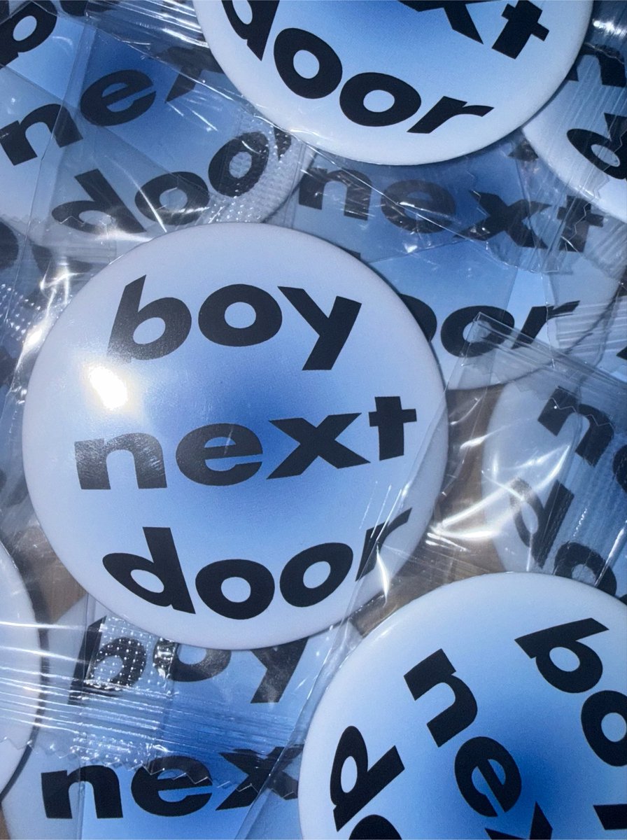 dubuugwaja's tweet photo. BOYNEXTDOOR TOUR KNOCK ON Vol.2 부산콘 막콘 나눔

수량 ㅣ 약 30개
장소 ㅣ 당일 타래 공지 예정 https://t.co/1LkUXM0f7d