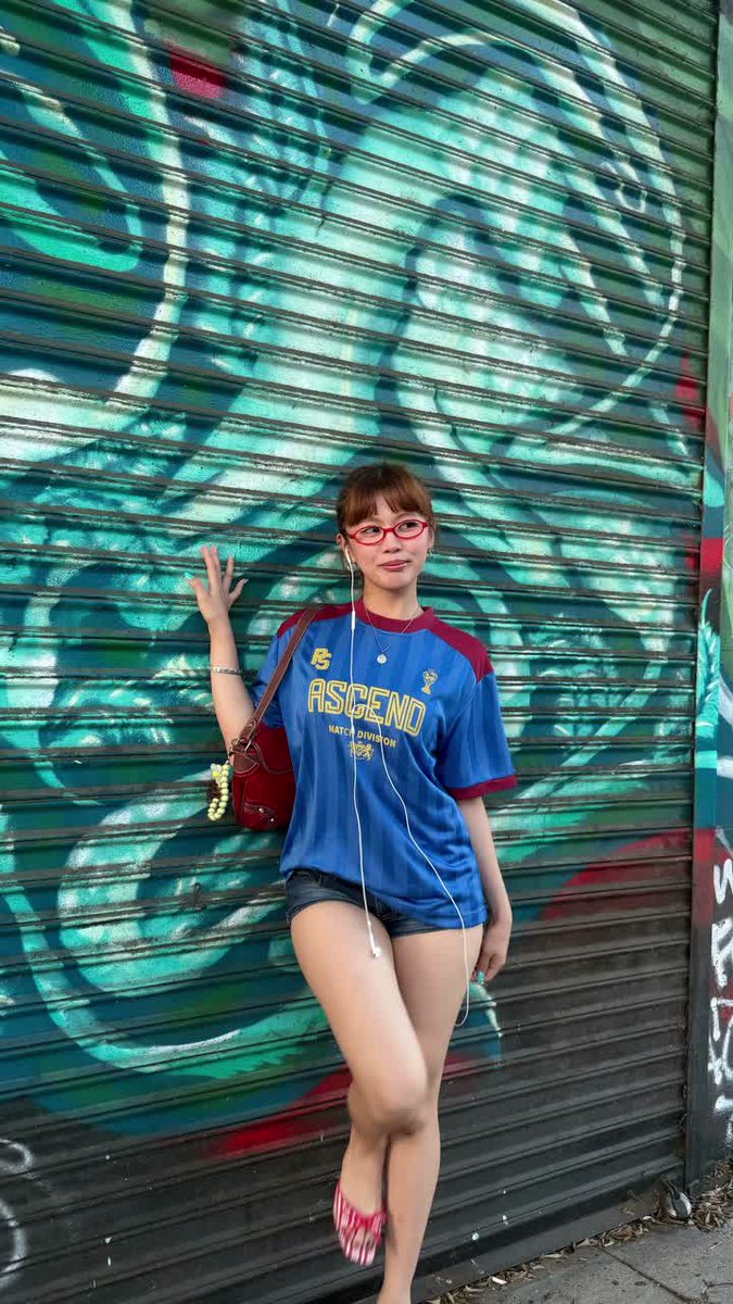ABSCBNNews's tweet photo. BAYONETTA GLASSES ARE BACK!! 🤓✨

BINI @bini_maloi is a blessing to our feed as she updates Blooms with a snap ahead of the nation’s girl group’s "Signals" world tour.

(Courtesy: Maloi/Instagram Story) https://t.co/T33iy2ngGo