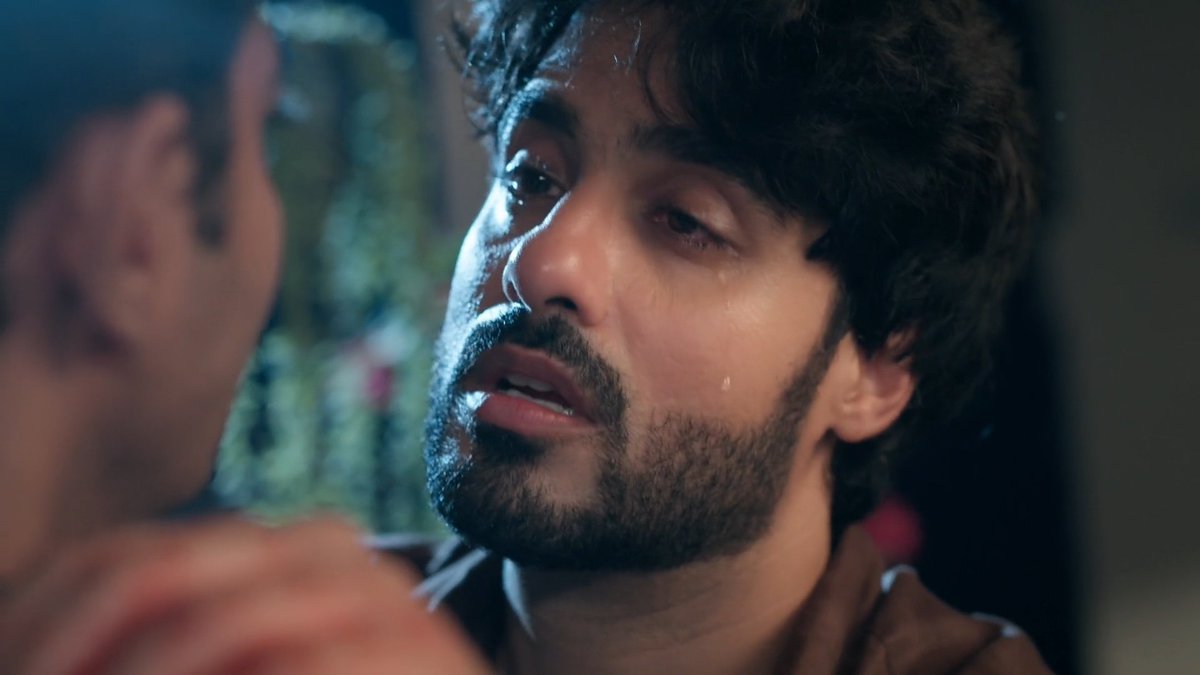 Av_DewDaisy's tweet photo. Abrar, you're an amazing actor. The way you do emotional breakdown scenes is just perfect. You show every emotion through your eyes so well. Every scene feels real, and it's easy to feel your character's pain. Your acting always touches the heart. 
🤍🤍 https://t.co/wIzFoAp6dZ