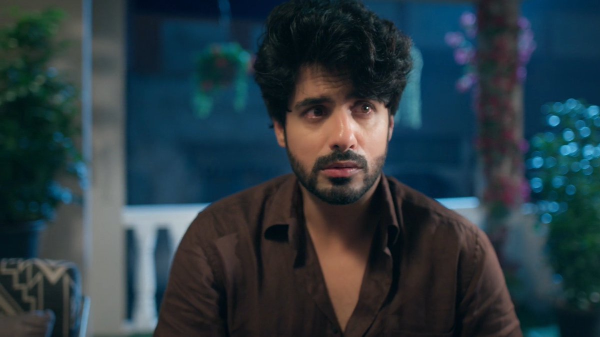 Av_DewDaisy's tweet photo. Abrar, you're an amazing actor. The way you do emotional breakdown scenes is just perfect. You show every emotion through your eyes so well. Every scene feels real, and it's easy to feel your character's pain. Your acting always touches the heart. 
🤍🤍 https://t.co/wIzFoAp6dZ