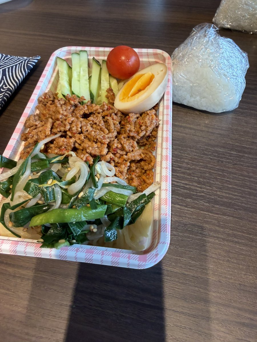 lisaoki331's tweet photo. 今日のリサ弁
担々麺風に https://t.co/TDqNjSe7dH