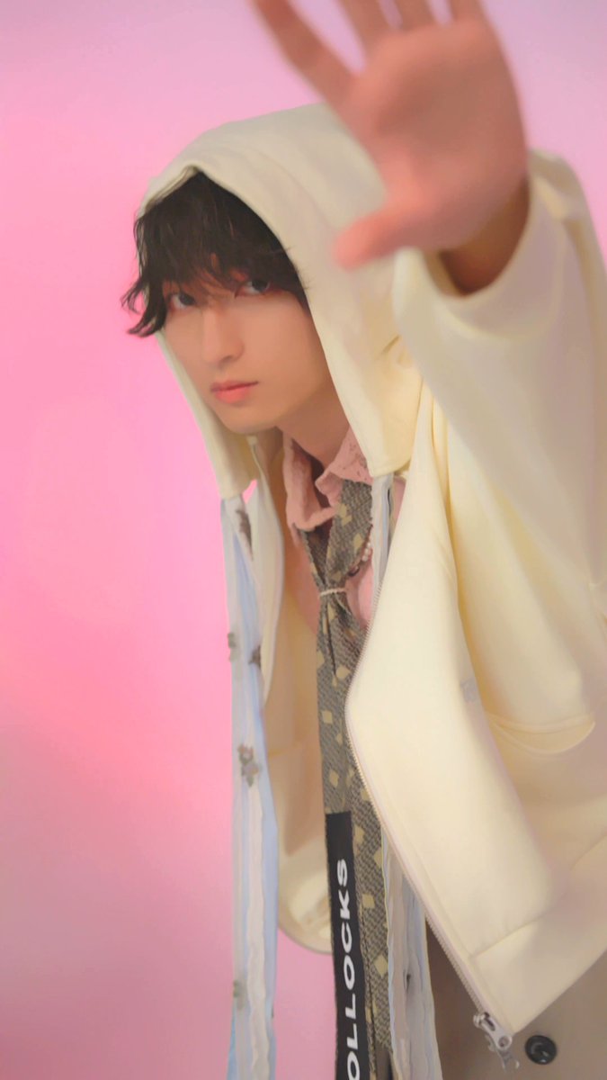 久生 tweet media