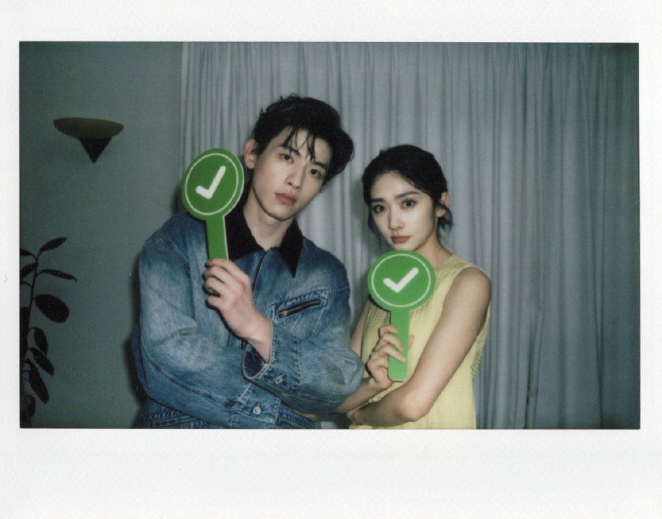 ddiuuu_'s tweet photo. 260728 왕영로 웨이보 업

행복이라는 퍼즐은 어느 한 조각도 없어서는 안 돼🧩

#왕영로 #王影璐 #WangYinglu https://t.co/c5AaImYI8f