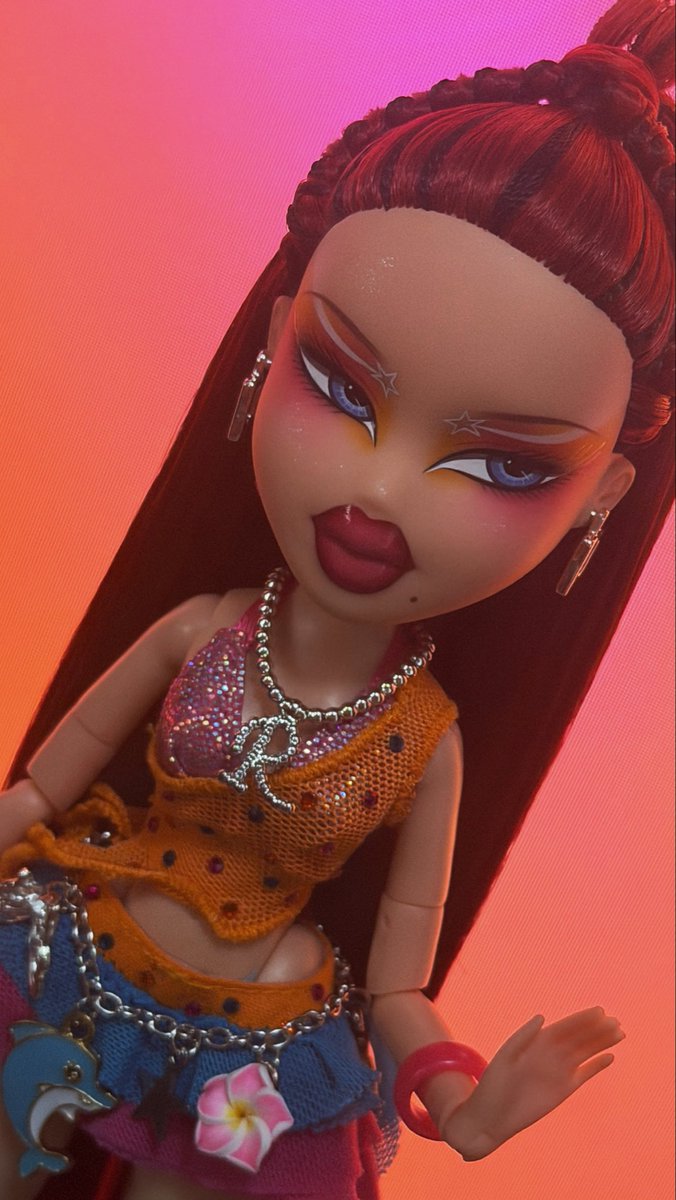 whosdolls_'s tweet photo. roxxi said stream midnight sun x https://t.co/MawgPeBZXZ