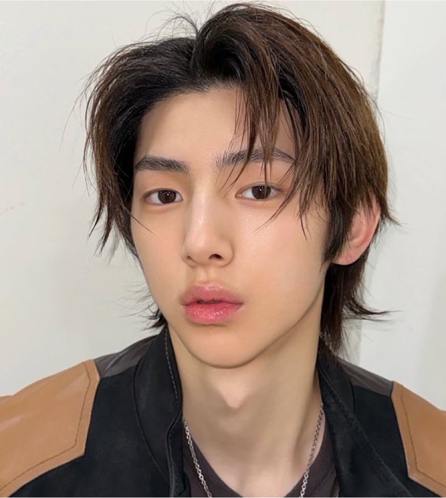 hoonbbei's tweet photo. Mama jju nangis gak ya liat anak ny udah bujang, aku sih kejerr 😭 https://t.co/qH15YoPbHo
