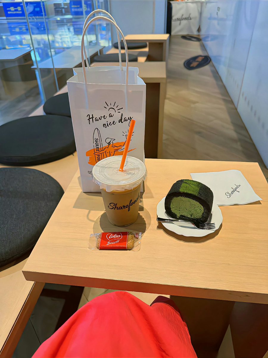 AngeliqueStar67's tweet photo. Hey, I saw your post about loving coffee too! Let’s grab a coffee this weekend—my treat! https://t.co/IQId0LaDto
