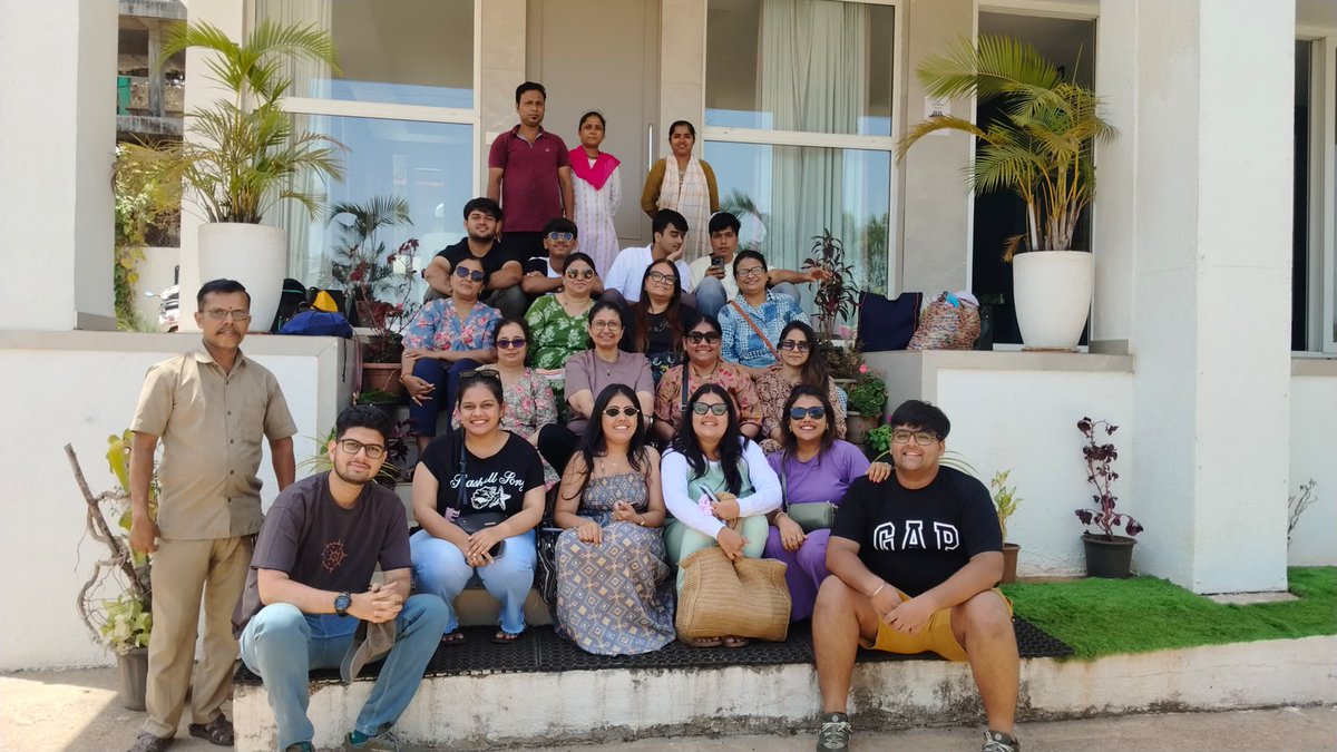 ekayan_villa's tweet photo. Every smile tells a story, and every stay creates a memory. 💚

Thank you for choosing @ekayan_villa  to be a part of your special moments. 

Visit: https://t.co/FadhwBoiqC
Book Now: +91 75780 00555

#ekayanvilla #panchgani #guestmemories #cherishedmoments #luxuryvilla #booknow https://t.co/n9jNDsrcUP