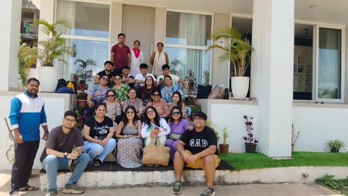 ekayan_villa's tweet photo. Every smile tells a story, and every stay creates a memory. 💚

Thank you for choosing @ekayan_villa  to be a part of your special moments. 

Visit: https://t.co/FadhwBoiqC
Book Now: +91 75780 00555

#ekayanvilla #panchgani #guestmemories #cherishedmoments #luxuryvilla #booknow https://t.co/n9jNDsrcUP