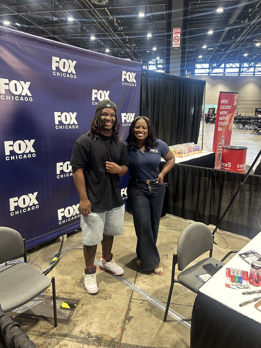 EmmanuelE559's tweet photo. Here’s a trip I took to Chicago for a NAACP convention and got to work with the Youth council. https://t.co/3K1Rm8iezH