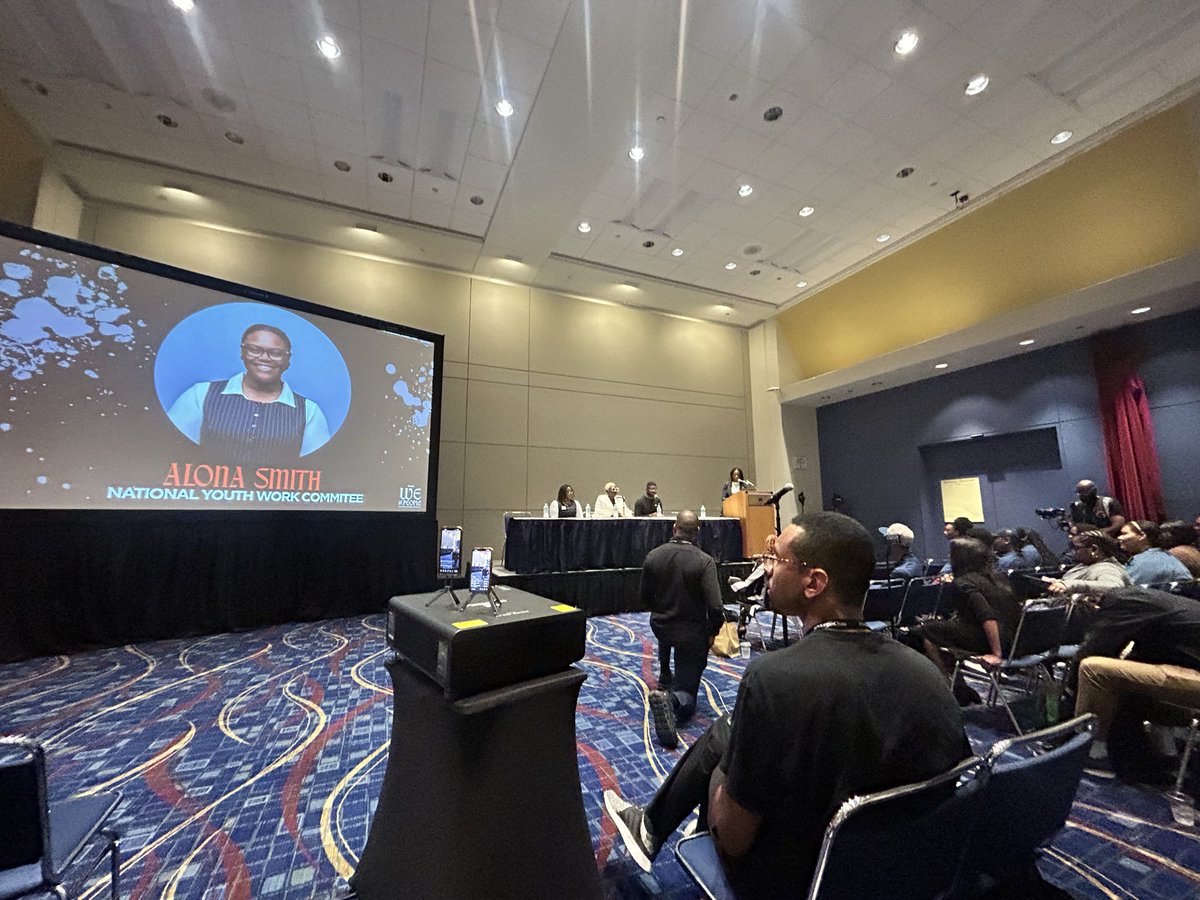 EmmanuelE559's tweet photo. Here’s a trip I took to Chicago for a NAACP convention and got to work with the Youth council. https://t.co/3K1Rm8iezH