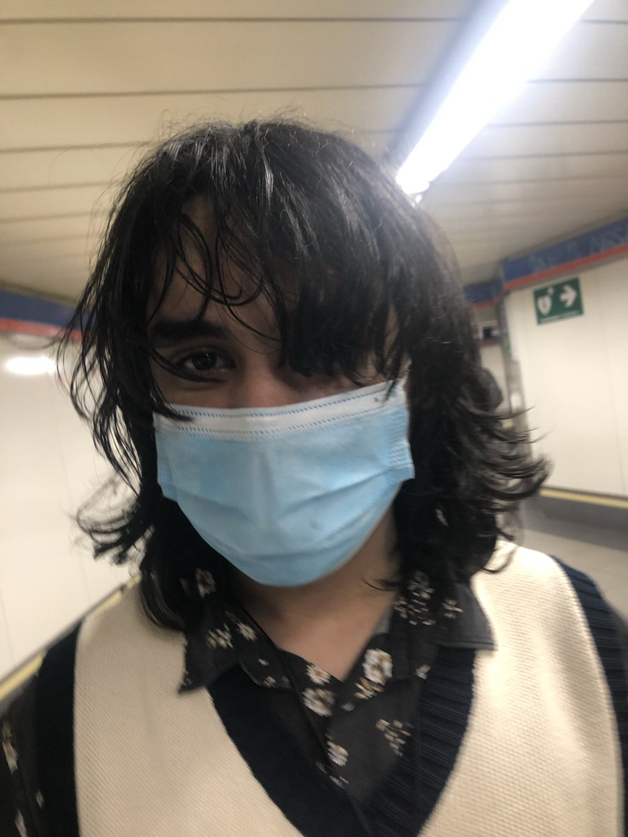 angelogabriele_'s tweet photo. god what happened to my amazing hair #maskfishing https://t.co/zfpGZKoXzL