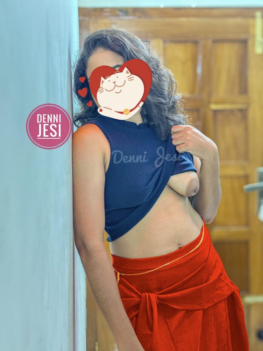 muralifan1's tweet photo. @Dennis_Jesy Took video call service from her. She came in hot saree🔥. wonderful assets 🖤❤️.. genuine profile must try😍👌

#malluchechi https://t.co/0rKDIxhqZq