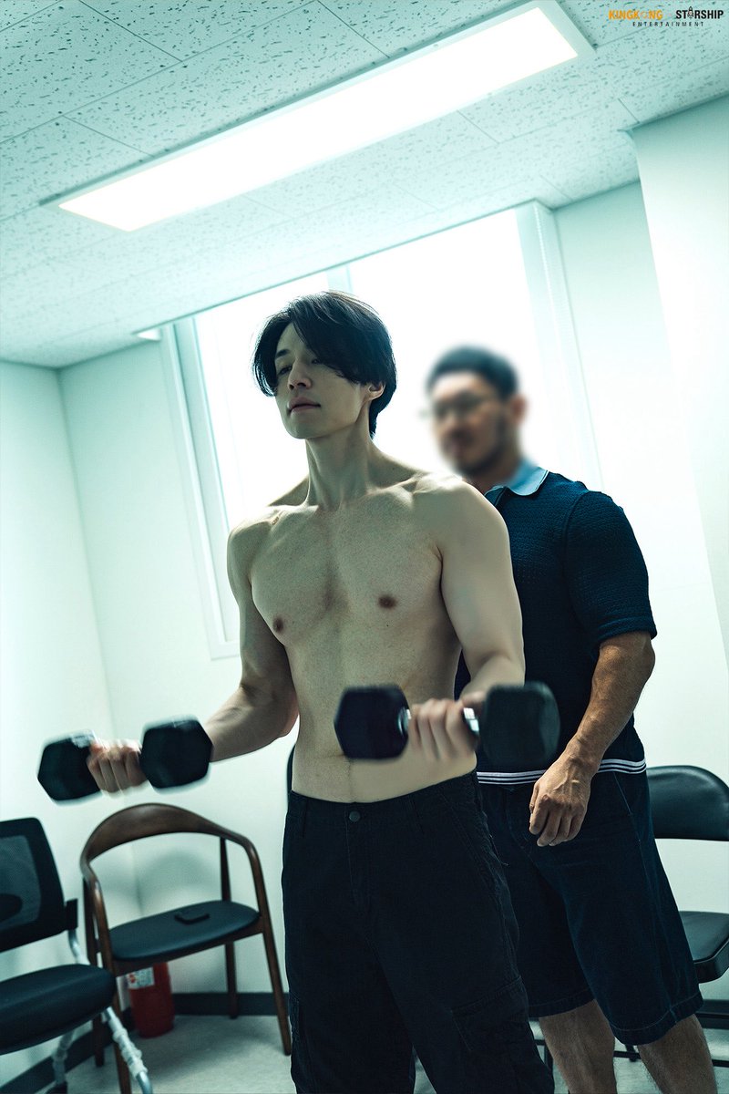 risa6chan's tweet photo. I was about to have lunch, but this thirst trap made me full already 🤤🤤🤤 https://t.co/54Q9IEw7fC