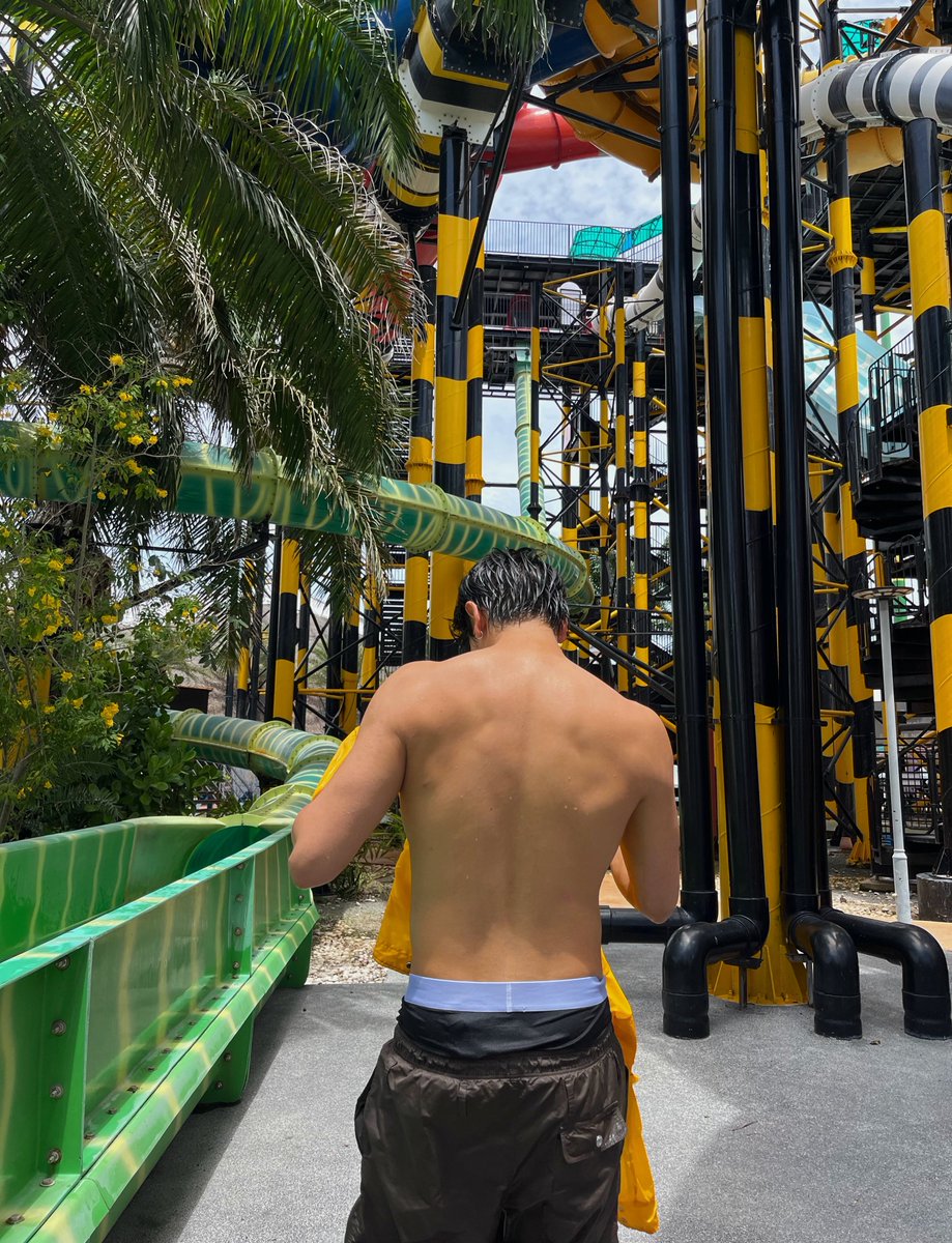 dn_jchen's tweet photo. วัสดุแฟนหนุ่มมากครับ 💛💦🌊

#จุงอาเชน ; #JoongArchen https://t.co/IwZsN4T1At