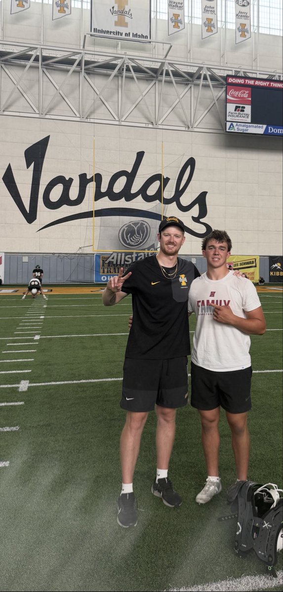 cooperweston5's tweet photo. Thanks for the invite and great camp @CoachLemming @VandalFootball https://t.co/gnrIDUP9Wc