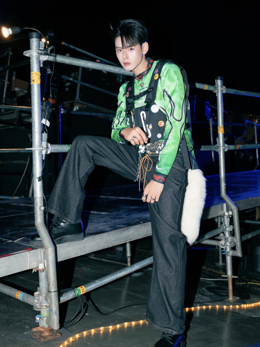 perses_official's tweet photo. #NAY_PERSES at #MonsterMusicFestival2026 😈🔥
  #MONSTERแล้วไงไม่แพ้ใครอยู่ดี
#MonsterMusicFestival2026_D2
#PERSES_TH #GNEST https://t.co/zEJT8nVDjp