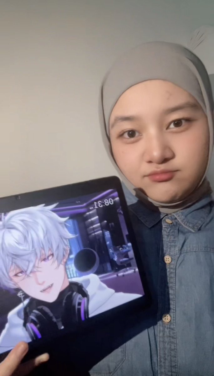 librxraa's tweet photo. Masih edisi menunggu kesayangan pulang🥹💜
#SelcaDay #TerongersAlwaysWithArion #SeFurDenSD https://t.co/CxsTdv873S