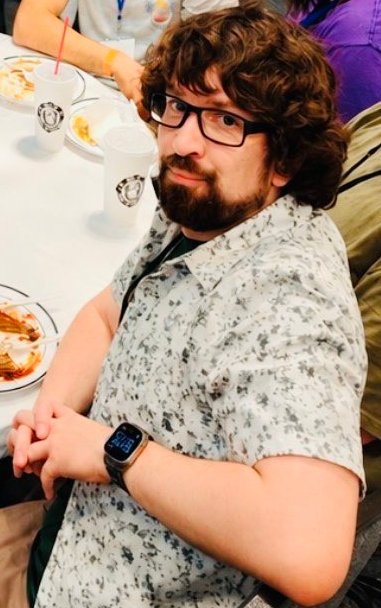 suedestiny0's tweet photo. WHAT THE F*** IS THIS HAIRCUT. https://t.co/ppbTGUHCg4