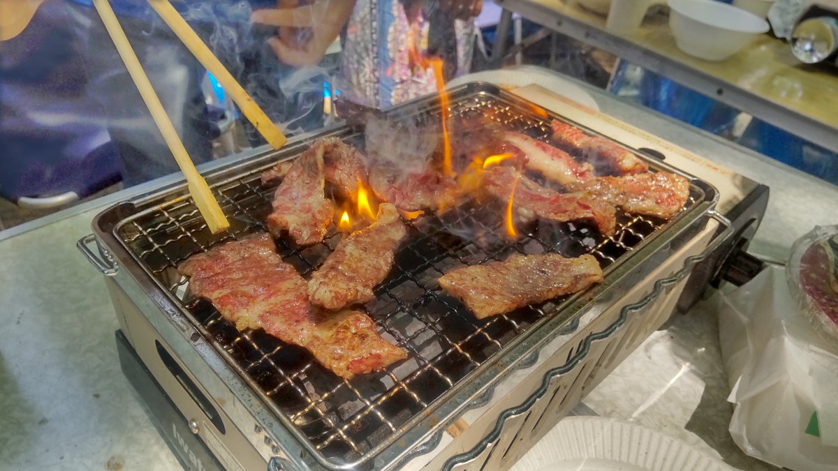 ms_carillonbell's tweet photo. 7/25土曜は日ロ交流協会主催のイワン・クパーラ Иван Купала（スラブの夏至祭）でした。
板橋区の赤塚公園にて、バーベキューを囲みながらロシアの方々やお子さんたちとも国際交流。
エステティシャンのオリガさんとお友達になりました✨
日本とロシアの婚活&amp;恋活ビジネスを一緒に展開できそうです♡ https://t.co/WgCmewLkes