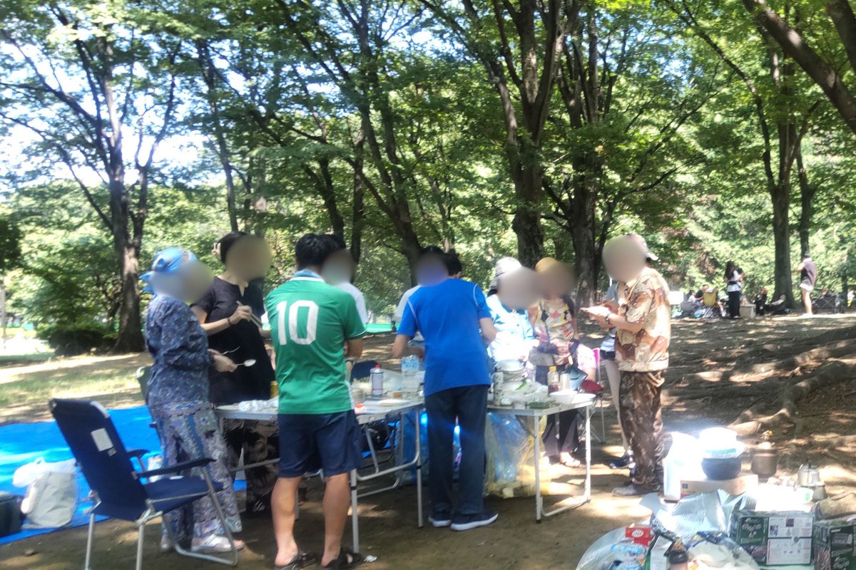 ms_carillonbell's tweet photo. 7/25土曜は日ロ交流協会主催のイワン・クパーラ Иван Купала（スラブの夏至祭）でした。
板橋区の赤塚公園にて、バーベキューを囲みながらロシアの方々やお子さんたちとも国際交流。
エステティシャンのオリガさんとお友達になりました✨
日本とロシアの婚活&amp;恋活ビジネスを一緒に展開できそうです♡ https://t.co/WgCmewLkes