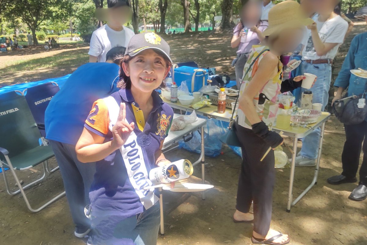 ms_carillonbell's tweet photo. 7/25土曜は日ロ交流協会主催のイワン・クパーラ Иван Купала（スラブの夏至祭）でした。
板橋区の赤塚公園にて、バーベキューを囲みながらロシアの方々やお子さんたちとも国際交流。
エステティシャンのオリガさんとお友達になりました✨
日本とロシアの婚活&amp;恋活ビジネスを一緒に展開できそうです♡ https://t.co/WgCmewLkes