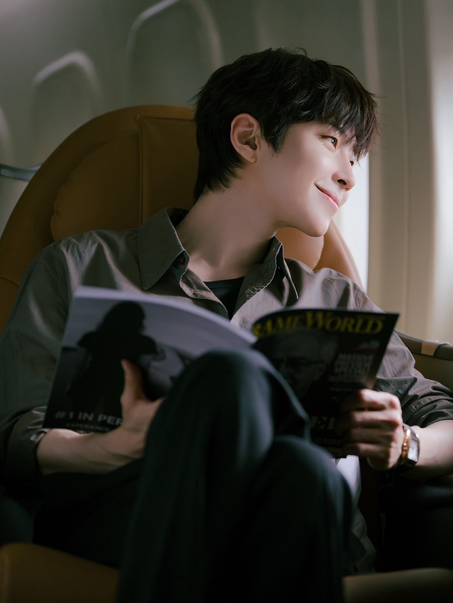 teamhwanginyoup's tweet photo. Novas still cuts de Hwang In Youp em Dream to You foram divulgadas.

#UmSonhoAteVoce #DreamToYou #그대에게드림 #HwangInYoup #황인업 https://t.co/OjGd3OUAUi