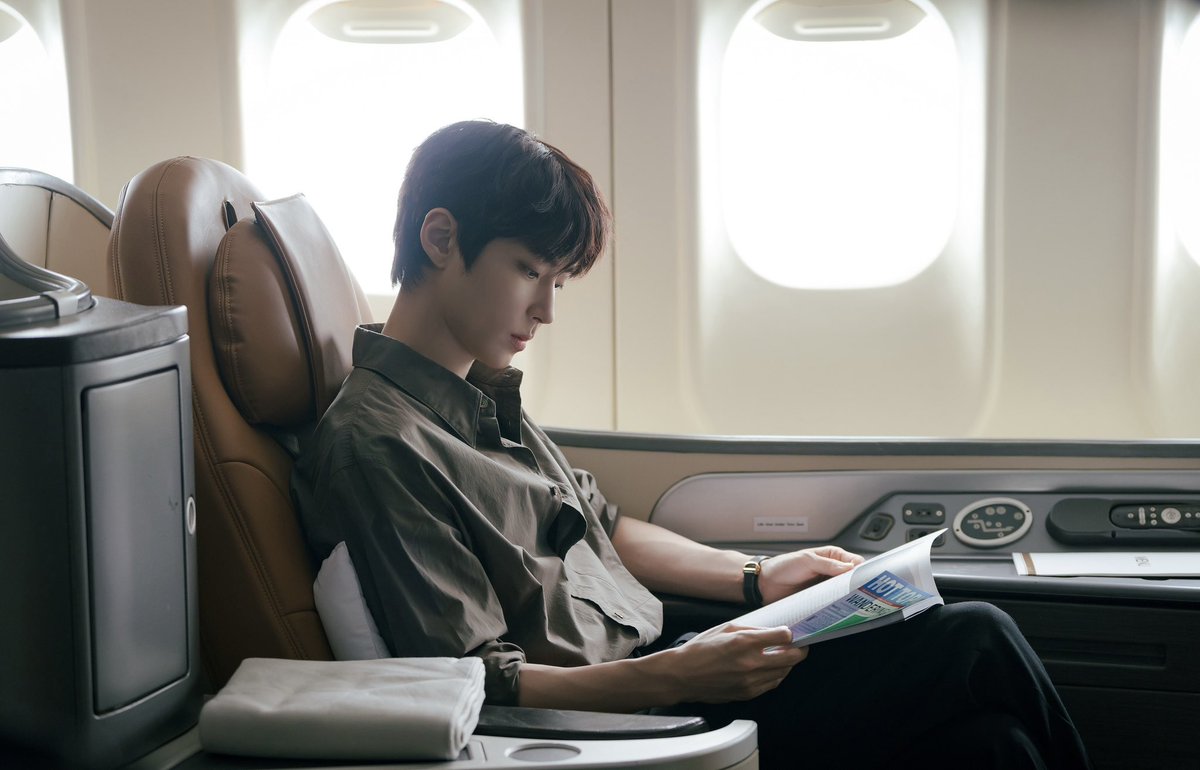 teamhwanginyoup's tweet photo. Novas still cuts de Hwang In Youp em Dream to You foram divulgadas.

#UmSonhoAteVoce #DreamToYou #그대에게드림 #HwangInYoup #황인업 https://t.co/OjGd3OUAUi