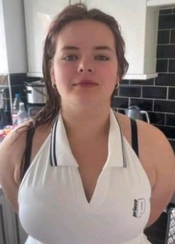 FreyjaBakke's tweet photo. Please repost.. this is urgent 🚨 Concerns are growing for a 16-year-old girl who was last seen in Tameside 11 days ago. Greater Manchester Police says Jessica was last seen on Thursday, July 16.

She was seen in Granada Park, Denton, at around 7.15pm that evening. Jessica is described as having long red hair, which is likely worn down.

She was last seen wearing a purple halter neck top, a black zip-up hoodie with a ghost design on the back, and a purple skirt. Jessica also wore black tights and leopard print Crocs.

A GMP spokesperson said: "Officers are becoming increasingly concerned about her and want to make sure she is safe and well." GMP, which issued an appeal to find her on social media last Friday, says Jessica is yet to be found as of this morning (Monday).