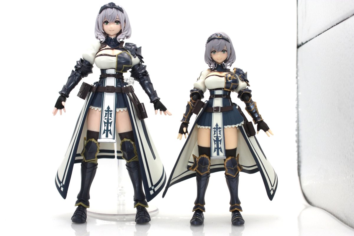 AbyssWind's tweet photo. figma団長と比べると結構デカい、大人と子供位の身長差がある
一番気になったのは箱になんで荒ぶる団長のポーズがなかったのかという事だった https://t.co/SQx1wOHoP9