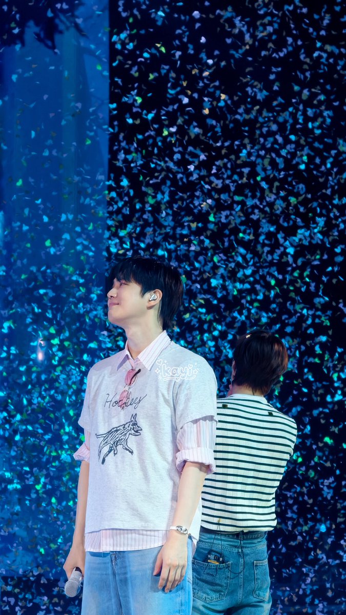 sugarlilbear's tweet photo. SUHO

#SUHO #EXhOrizoninSG #EXhOrizoninSingapore https://t.co/j06qgErDK7
