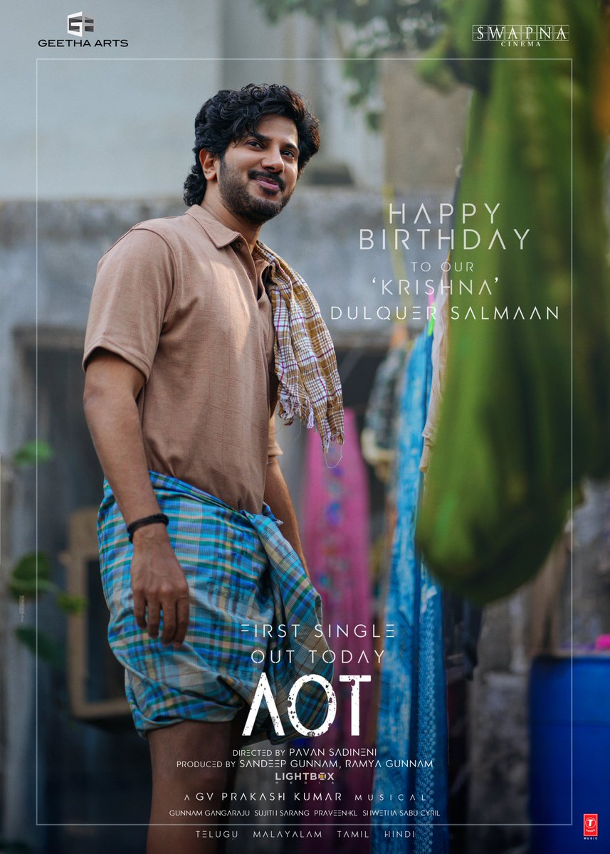 GeethaArts's tweet photo. Today we celebrate the smile, the warmth and the magic that is @dulQuer ❤️

Team #AakasamLoOkaTara / #AOTMovie wishes our Krishna a very Happy Birthday 🔥

#AOTFirstSingle out Today 🫶🏻

#ChittiChittiCheema #KuttiKuttiPoove #MittaiMazhai #SanSanHawaPe 

#HBDDulquerSalmaan
@pavansadineni @GeethaArts @SwapnaCinema @Lightboxoffl @gvprakash @shrutihaasan @satveeravalli @grajug @sunnygunnam @ramya_gunnam @sujithsarang @Cinemainmygenes @iamRamyaBehara @ShreeLyricist #ArunAlat #NithyaMammen @balajesaar @rahulgovhal #ShiwaniBhagat