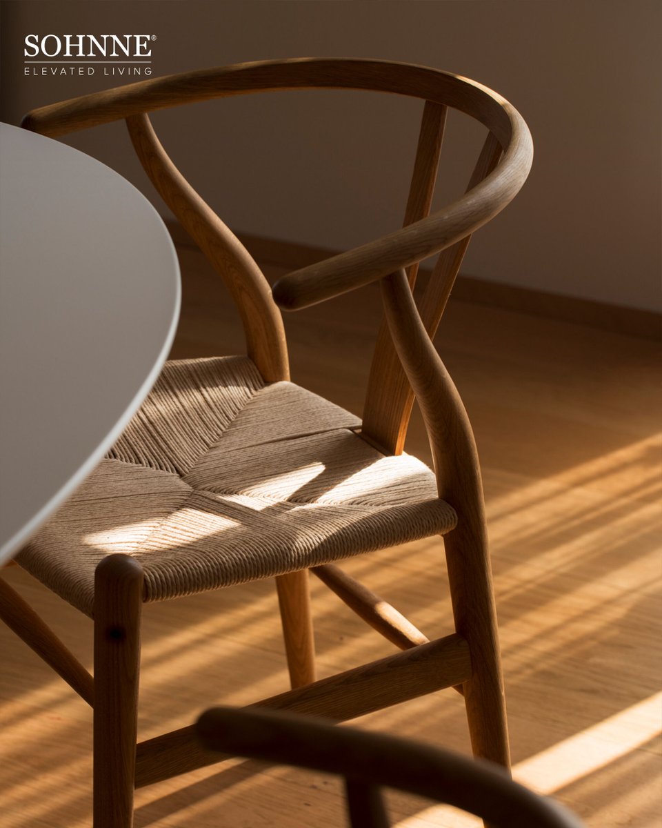 Sohnneliving's tweet photo. Bent from steam, woven by hand — one seat takes 120 meters of paper cord and about an hour of someone's full attention.

Then the afternoon light does the rest.

#Sohnne #ElevatedLiving #IconicFurniture #ModularSofa #InteriorDesign #CH24Chair https://t.co/i1dpNCgARj